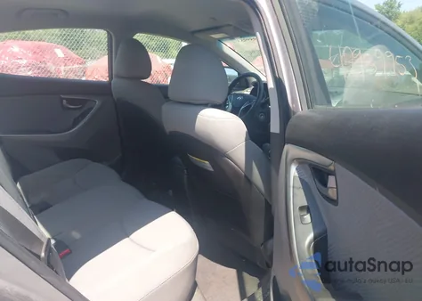 2011 Hyundai Elantra Gls (Ulsan Plant) z USA, uszkodzony, nr VIN KMHDH4AE6BU082805